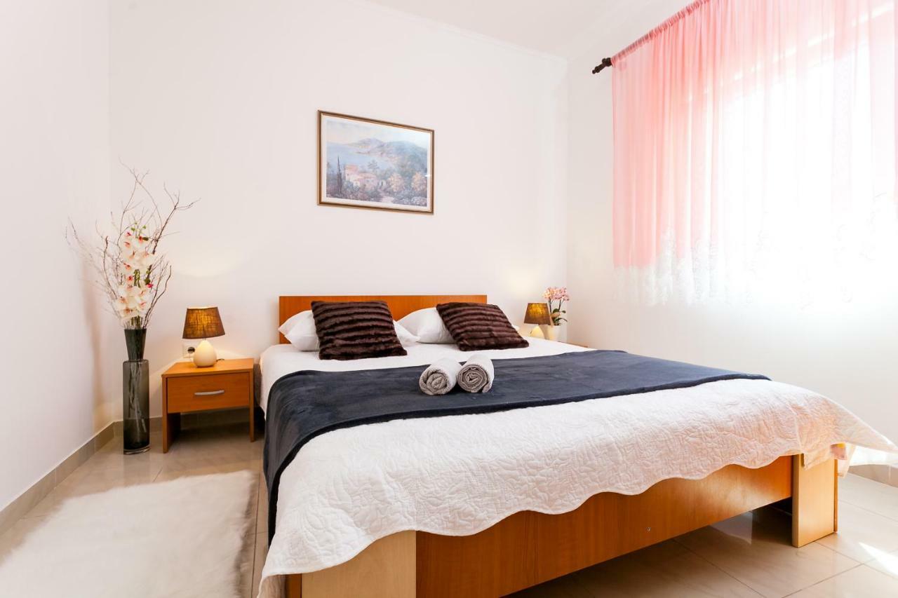 Guest House Mara Vela Luka Exteriér fotografie