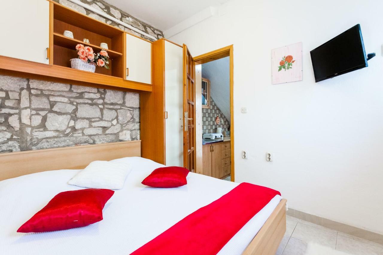 Guest House Mara Vela Luka Exteriér fotografie